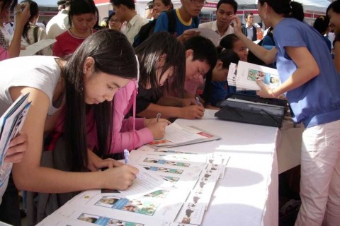 Phi công lái máy bay nông nghiệp - cơ hội cho sinh viên mới ra trường