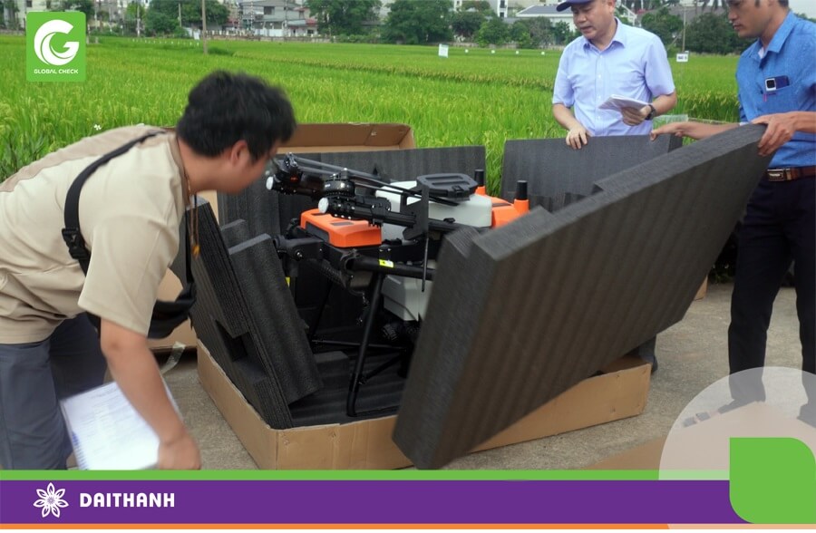 Công tác kiểm tra kỹ thuật bàn giao chiếc drone nông nghiệp 540s