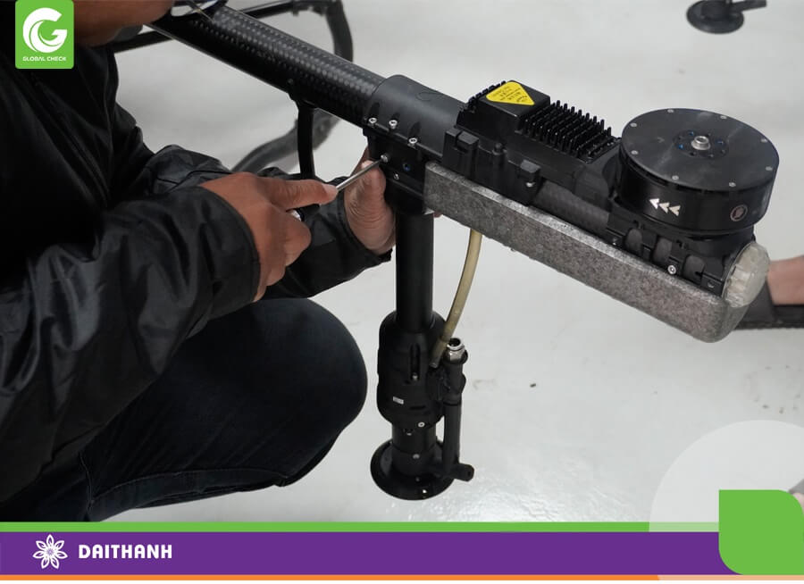 Động cơ và vòi phun ly tâm chiếc máy bay nông nghiệp 540s