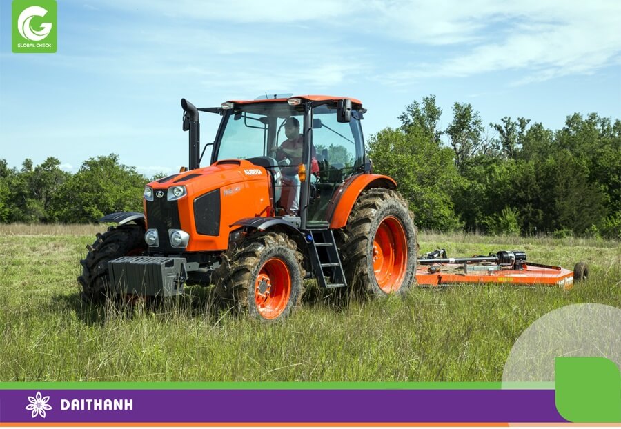 Máy nông nghiệp sau khi làm việc xong cần được bảo quản cẩn thận ở các công trình kiên cố