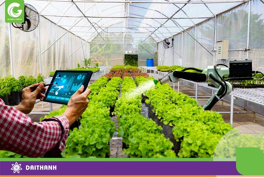 Khoa học công nghệ và chuyển đổi số là một trong bốn đột phá chiến lược của ngành nông nghiệp và môi trường trong thời gian tới - Ảnh: FPT Digital