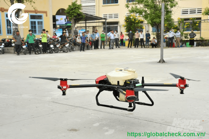 drone phun thuốc trừ sâu hiệu quả cao